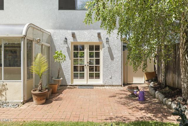 2426 Warbler Avenue, Ventura CA: https://media.crmls.org/mediaz/231c3a12-b4e1-44f2-b7b2-7d2933aec532.jpg