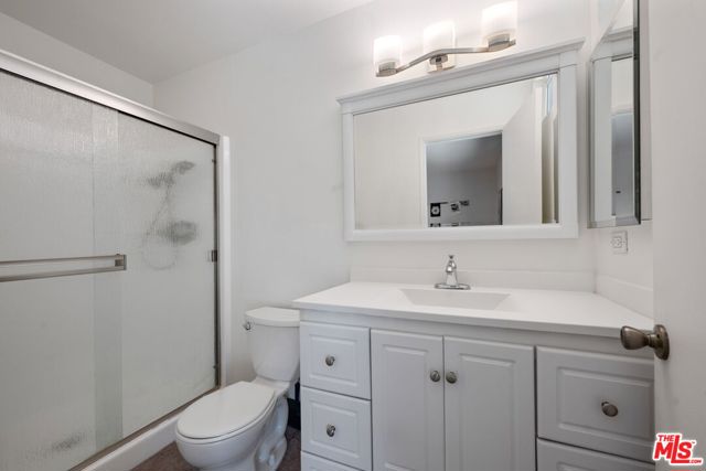 31568 Agoura Road, Westlake Village CA: https://media.crmls.org/mediaz/231caa0b-3c32-4421-ae6d-f4d614472b7c.jpg