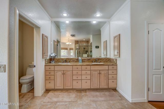 7 Bell Canyon Road, Bell Canyon CA: https://media.crmls.org/mediaz/231d32ed-9bbb-43e3-88b5-531d43e59813.jpg
