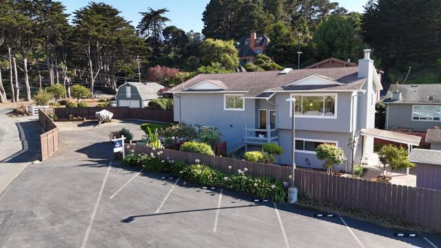 511 Buel Avenue, Pacifica CA: https://media.crmls.org/mediaz/231d58be-74ba-48c1-8f15-b741f51bd34f.jpg