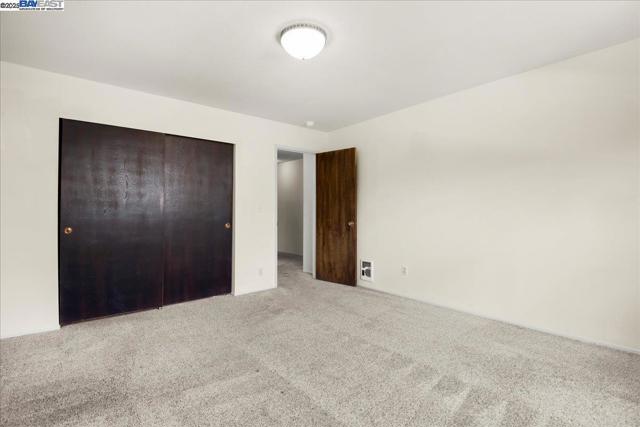 2133 Santa Clara Ave, Alameda CA: https://media.crmls.org/mediaz/231d7d23-de29-46d5-8173-0c5923bac3f2.jpg