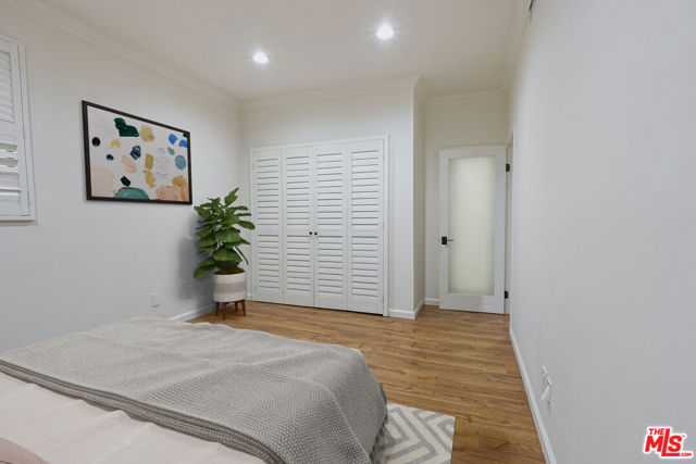 930 N Wetherly Drive, West Hollywood CA: https://media.crmls.org/mediaz/231da0b4-1792-42f6-8a3a-d5d855764f78.jpg