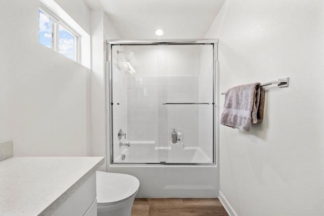 Image 27 of 42 For 747 Anastasia Court