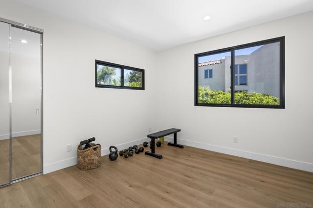 Image 22 of 43 For 5108 Gordon Ln