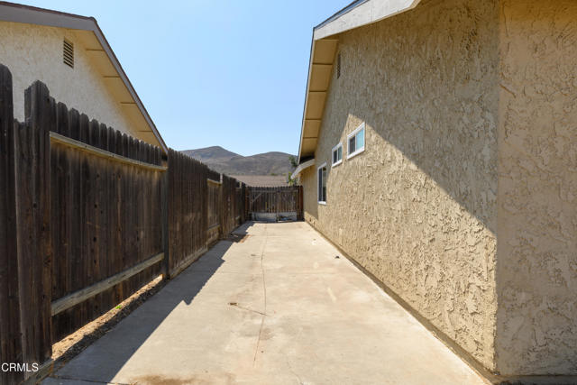 Detail Gallery Image 21 of 26 For 6227 Calle Bodega, Camarillo,  CA 93012 - 3 Beds | 2 Baths