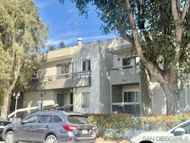 6650 AMHERST ST, San Diego CA: https://media.crmls.org/mediaz/231eeec5-f603-4c2e-9df5-dd8e22b59b85.jpg