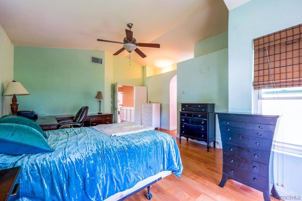 1228 Calle Ultimo - photo 14