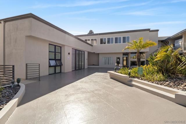 1021 Scott Street, San Diego CA: https://media.crmls.org/mediaz/231f70bd-2efe-4b6d-a549-732161c65301.jpg