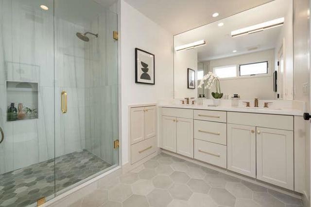 782 Elm Street, San Carlos CA: https://media.crmls.org/mediaz/23204ae5-b0d8-4f0c-8af9-59f9079b53d2.jpg