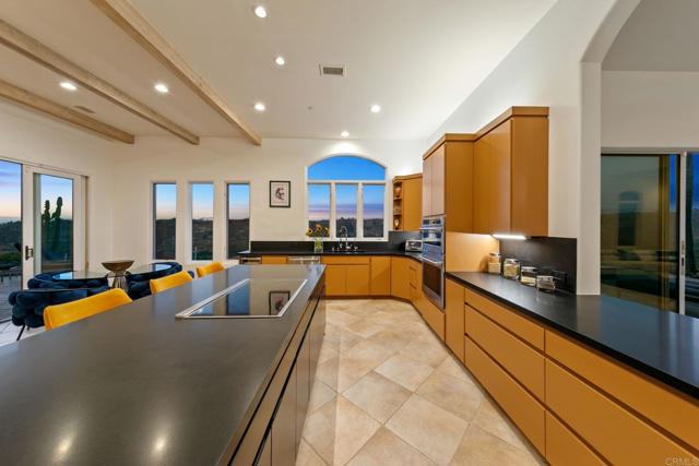 30330 Via Maria Elena, Bonsall CA: https://media.crmls.org/mediaz/23205cb5-6ae0-414d-a0c5-8116cb35fecc.jpg