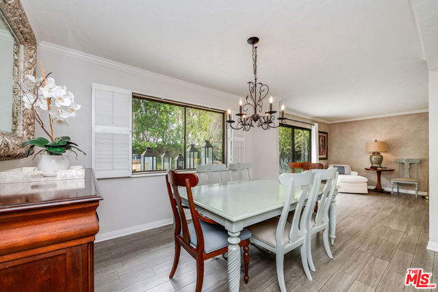 24417 Clipstone Street, Woodland Hills CA: https://media.crmls.org/mediaz/2321b332-c64d-4dcc-ac56-9ab589bb9525.jpg