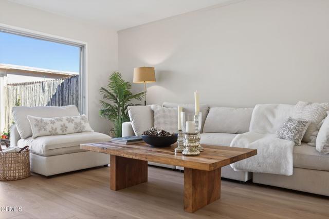 Detail Gallery Image 7 of 67 For 135 E Fiesta Gr, Port Hueneme,  CA 93041 - 3 Beds | 2 Baths