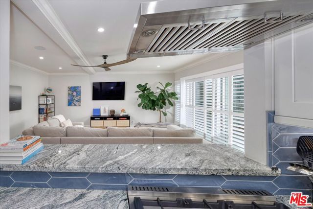 2021 California Avenue, 20 photo 8