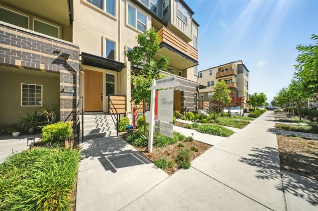 2086 Mahuron Circle, San Jose CA: https://media.crmls.org/mediaz/2322d906-f21c-41f7-b1c7-b86e89303074.jpg