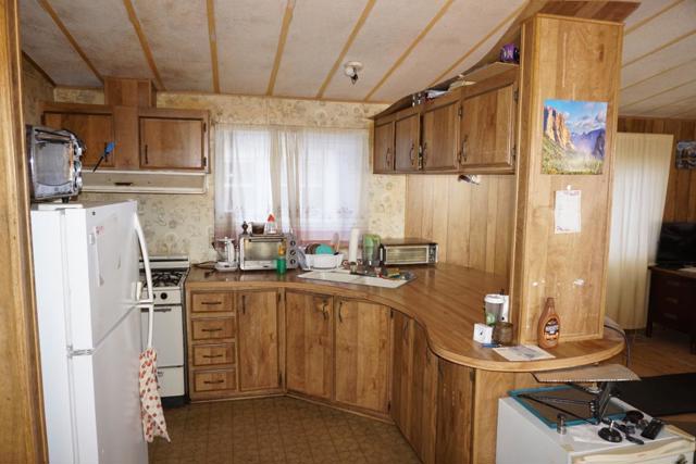 2514 Linden Street, Oakland CA: https://media.crmls.org/mediaz/23236a13-5c1b-44c4-8b8b-e3c1dbcd95d3.jpg