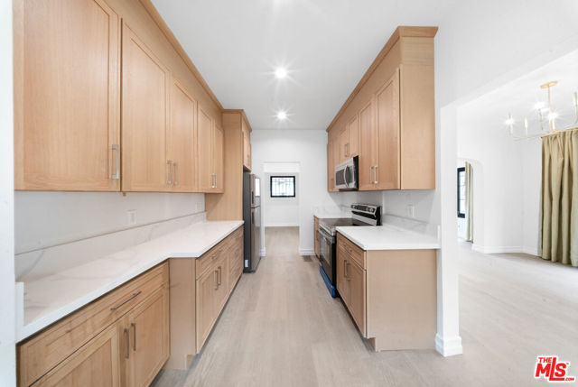 1005 Genesse, West Hollywood CA: https://media.crmls.org/mediaz/23249c64-fe80-4b14-8f07-1083ab47689f.jpg