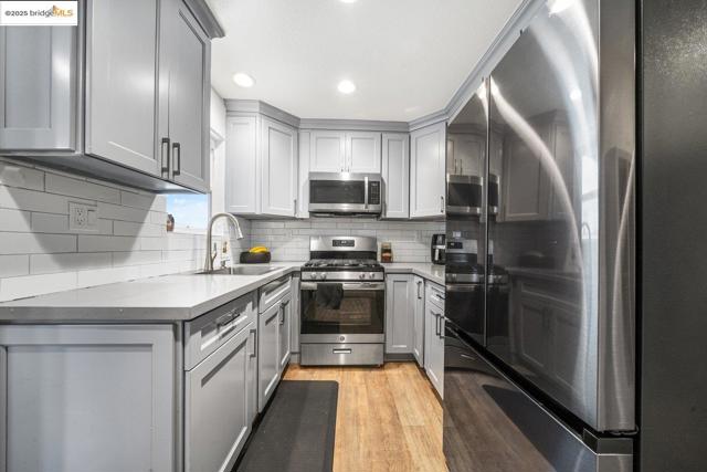 96 Highway Avenue, Bay Point CA: https://media.crmls.org/mediaz/23249c95-266b-47cf-b569-926ecc1e3930.jpg