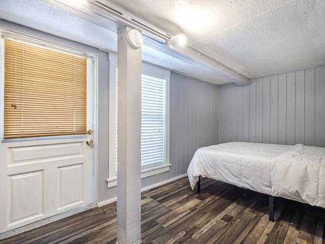 507 Market Street, Santa Cruz CA: https://media.crmls.org/mediaz/23261a08-5c55-4ec1-9168-ae0267073ede.jpg