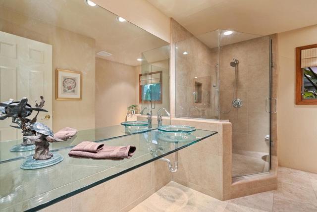 105 Louise Circle, Hollister CA: https://media.crmls.org/mediaz/2327a93d-2839-498a-83fc-970dc75cbf05.jpg