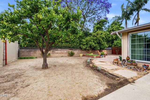 1025 Cachuma Avenue, Ventura CA: https://media.crmls.org/mediaz/23290d20-89ea-425e-87a7-da1b9e640447.jpg