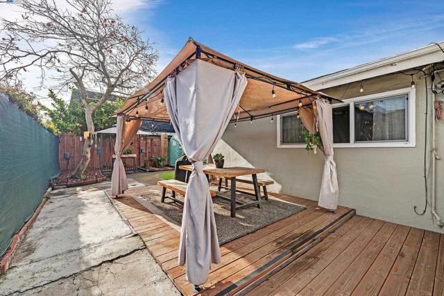 Image 41 of 58 For 2038 Boca Raton St