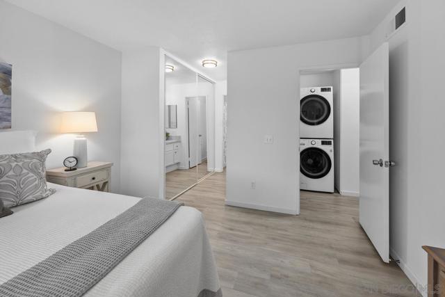 13259 Wimberly Square, San Diego CA: https://media.crmls.org/mediaz/2329e7f6-dd52-4bfd-baa7-fa8bc7ee9750.jpg