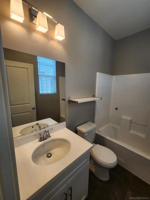 5059 Juneberry Ct, San Diego CA: https://media.crmls.org/mediaz/2329f304-8572-4c2a-b190-b4ae739d5f8a.jpg