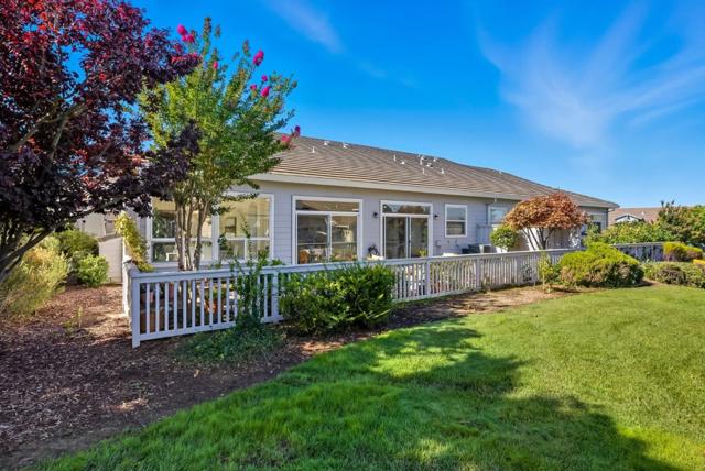 2044 Folle Blanche Drive, San Jose CA: https://media.crmls.org/mediaz/232b10a5-1746-42d2-b8b6-68f61af19b40.jpg