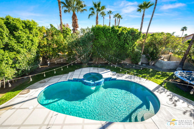 28220 Horizon Road, Cathedral City CA: https://media.crmls.org/mediaz/232b4281-ed0d-4d27-b052-f0d056c57bb9.jpg