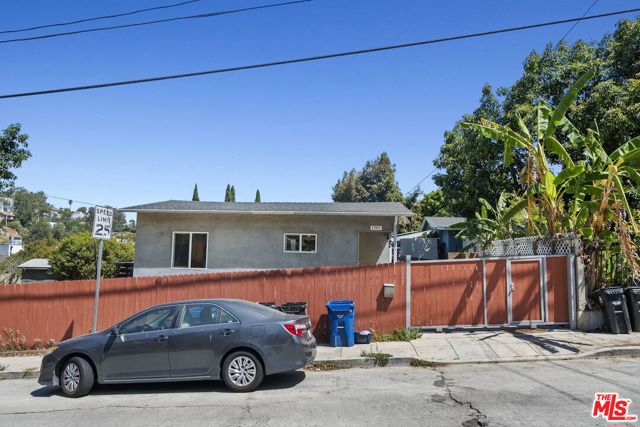 1947 Whitmore Avenue, Los Angeles CA: https://media.crmls.org/mediaz/232d3405-b36b-4965-a189-29321d767b35.jpg