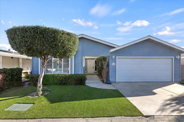 15300 Palm Drive, Desert Hot Springs CA: https://media.crmls.org/mediaz/232dbc34-049e-4fa6-aac7-3298c041d29a.jpg