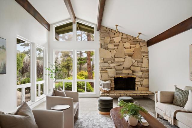 10 Wyndemere Vale, Monterey CA: https://media.crmls.org/mediaz/232e1a65-6b7b-4b72-8b46-0e9af6b0b91b.jpg