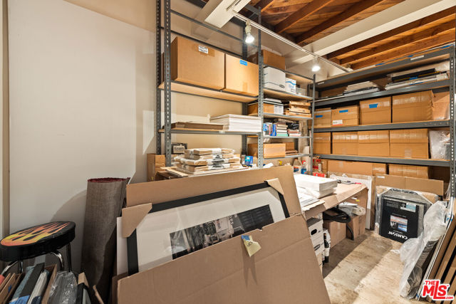 10959 Venice Boulevard, Los Angeles CA: https://media.crmls.org/mediaz/232e836d-29c8-44ae-a56a-0090f41e52db.jpg