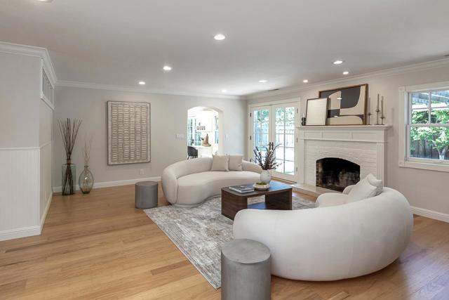 1532 Meadow Lane, Mountain View CA: https://media.crmls.org/mediaz/232e8fcf-cc4a-40b4-a254-4d4934d97713.jpg