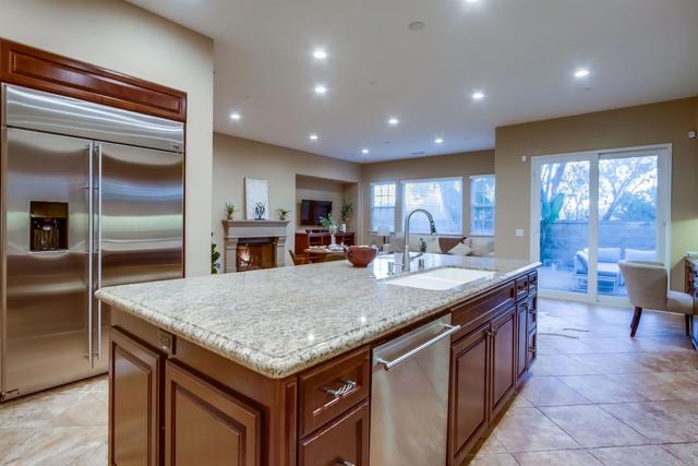 Detail Gallery Image 12 of 37 For 545 Quail Pointe Ln, Encinitas,  CA 92024 - 4 Beds | 3/1 Baths