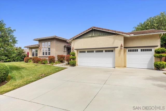 3180 Ridgeline Place, Escondido CA: https://media.crmls.org/mediaz/232f013e-db95-4304-9afa-cd9dd829bb9a.jpg