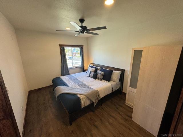 464 Los Angeles Dr., Vista, California 92083, ,Multi-Family,For Sale,Los Angeles Dr.,250032569SD