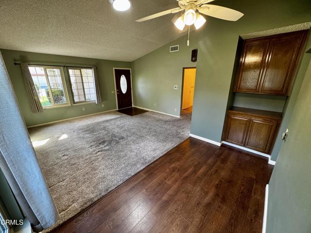 37203 Village 37, Camarillo CA: https://media.crmls.org/mediaz/2331c691-b7a4-40c1-826d-c50f3dd2a6c4.jpg