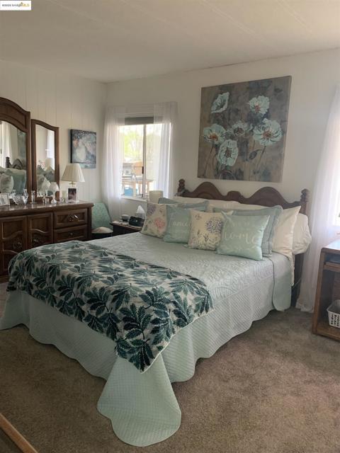 26 Bradley Lane, Antioch CA: https://media.crmls.org/mediaz/23324b38-c903-4908-8145-694e4a174b38.jpg