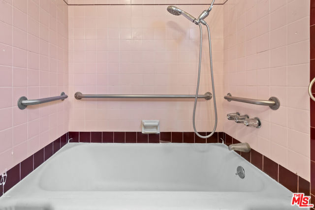 5718 Eveward Road, Culver City CA: https://media.crmls.org/mediaz/233263a9-85f2-47c1-aec2-a233c241dbb4.jpg