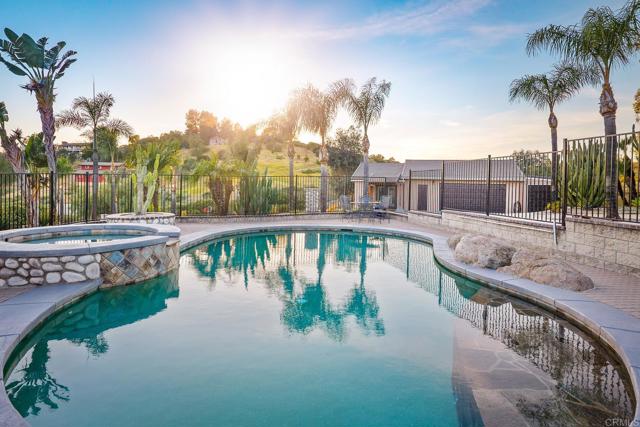 Detail Gallery Image 30 of 40 For 15420 Sierra Grande, Valley Center,  CA 92082 - 4 Beds | 3 Baths