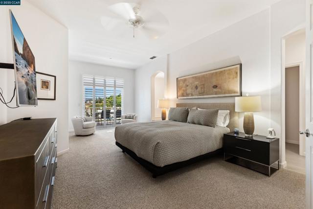 2854 Saklan Indian Dr, Walnut Creek CA: https://media.crmls.org/mediaz/23335eb3-5162-4a63-872a-f08d163a2d19.jpg