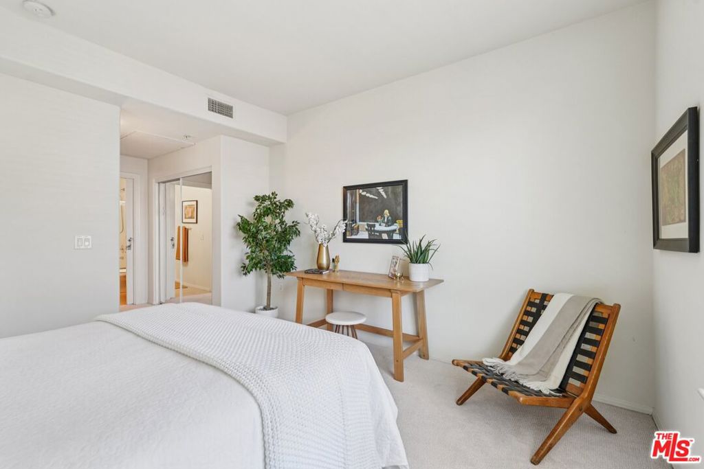 23338D7B 132E 44B6 9E17 80Ef2F884D07 100 S Alameda Street #428, Los Angeles, Ca 90012 &Lt;Span Style='BackgroundColor:transparent;Padding:0Px;'&Gt; &Lt;Small&Gt; &Lt;I&Gt; &Lt;/I&Gt; &Lt;/Small&Gt;&Lt;/Span&Gt;