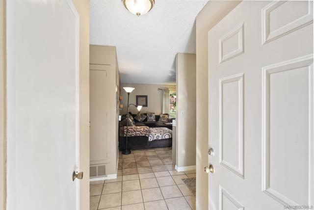 Image 7 of 61 For 1007 Genie Ln