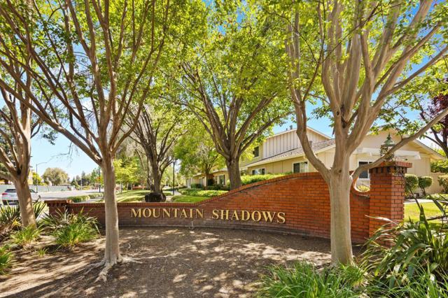 26 Saw Mill Court, Mountain View CA: https://media.crmls.org/mediaz/233512dd-cf3f-489b-9ee8-aaac681da986.jpg