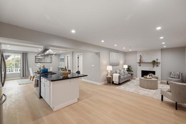 1001 Everglades Drive, Pacifica CA: https://media.crmls.org/mediaz/2335bf2d-7aff-4207-a3e7-5b0df21755a6.jpg
