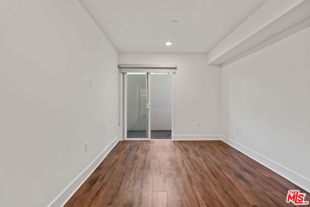1223 Wellesley Avenue, Los Angeles CA: https://media.crmls.org/mediaz/2335f16e-db5a-42ac-9152-729f5dceeb0f.jpg