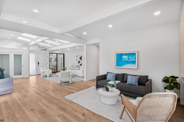691 Dunholme Way, Sunnyvale CA: https://media.crmls.org/mediaz/23372263-96c4-4147-8acd-03facd2b5bbf.jpg