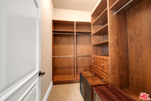 14933 Sutton Street, Sherman Oaks CA: https://media.crmls.org/mediaz/233745d5-028f-47db-a5c7-83734e2fc366.jpg