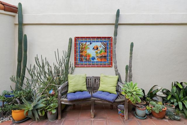 Detail Gallery Image 6 of 73 For 137 Fillmore Ave, Oxnard,  CA 93035 - 3 Beds | 3 Baths